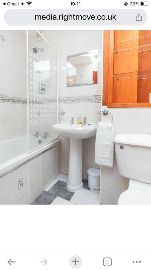 Executive Serviced Apartments 2 Forfar Ngoại thất bức ảnh