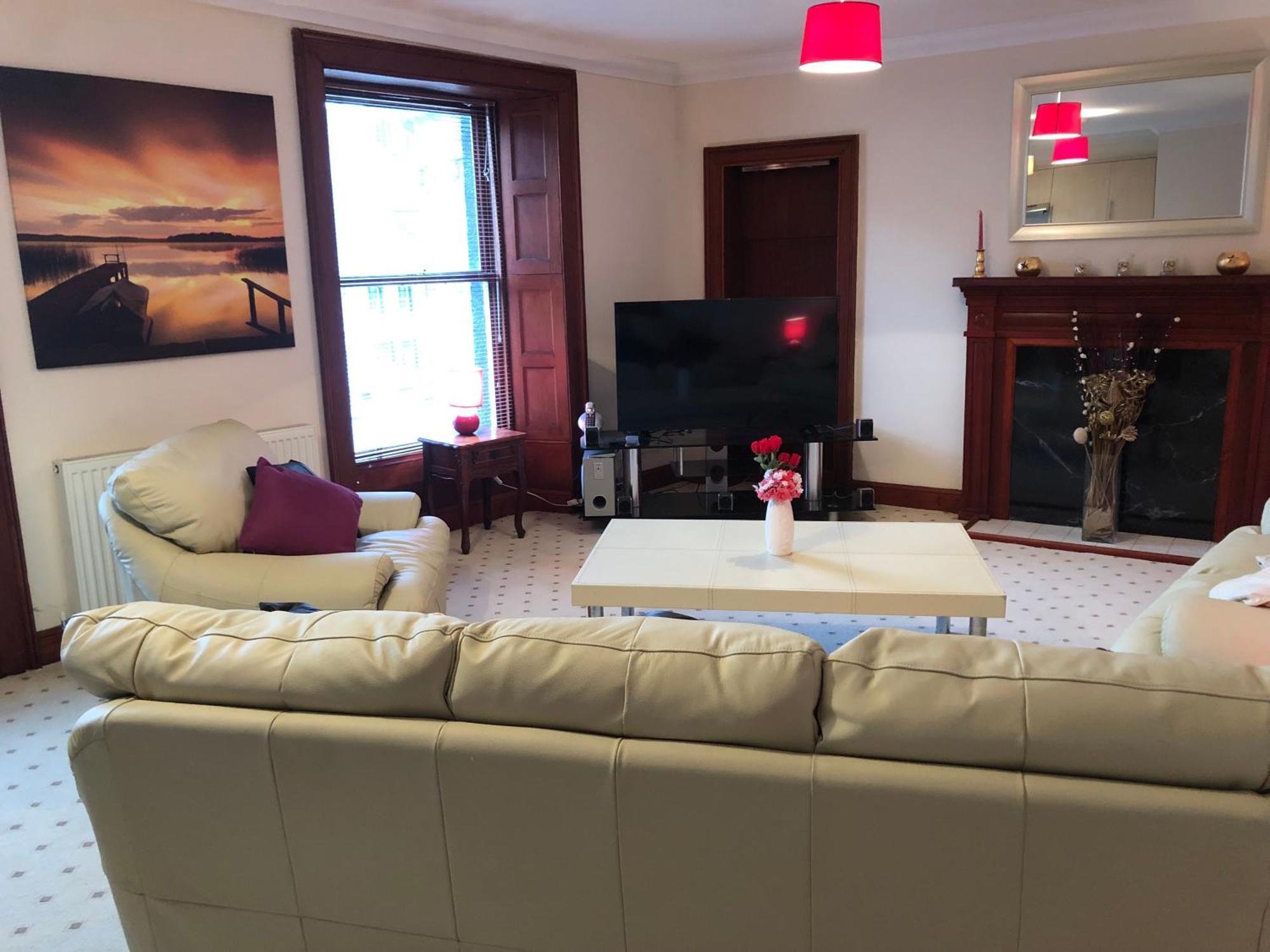 Executive Serviced Apartments 2 Forfar Ngoại thất bức ảnh